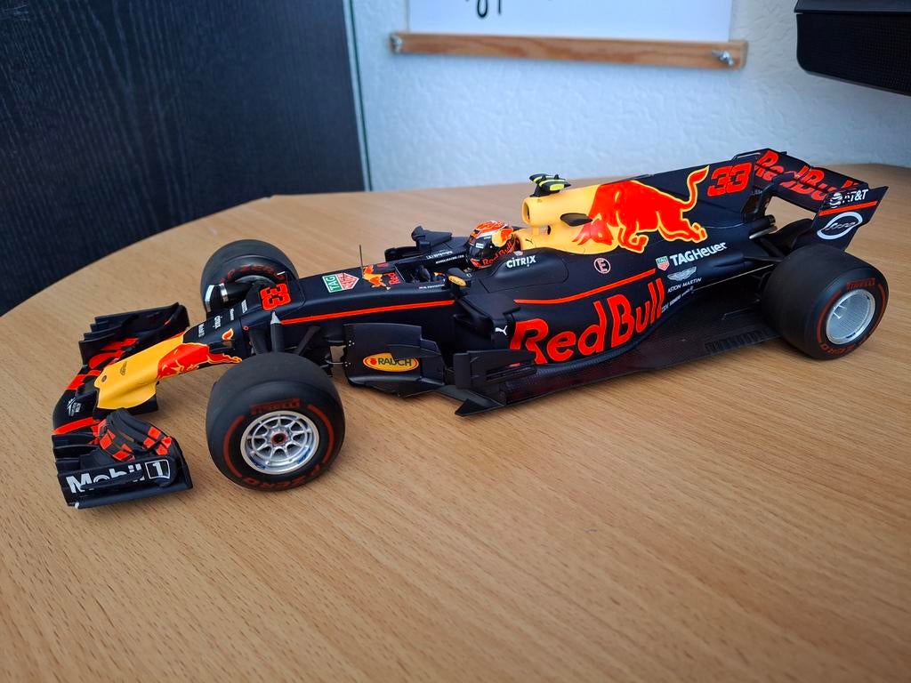 Max Verstappen Red Bull RB13 2017 Maleisië GP Spark 1:18, Ophalen of Verzenden, Zo goed als nieuw, Auto, Overige merken