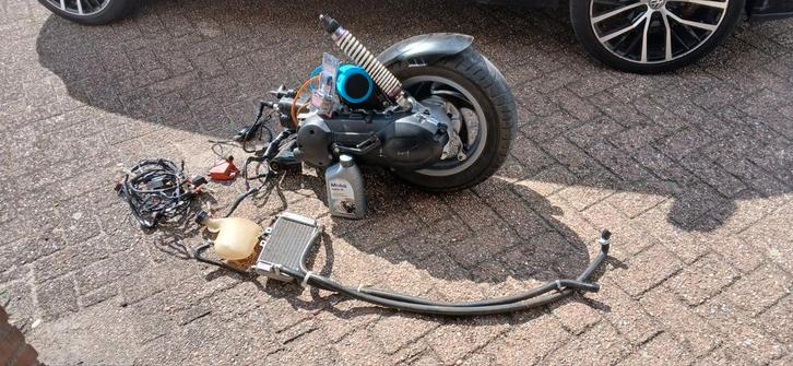 Piaggio haxagon LX 172cc plug en play, Fietsen en Brommers, Brommeronderdelen | Scooters, Zo goed als nieuw, Piaggio, Blok, Ophalen of Verzenden