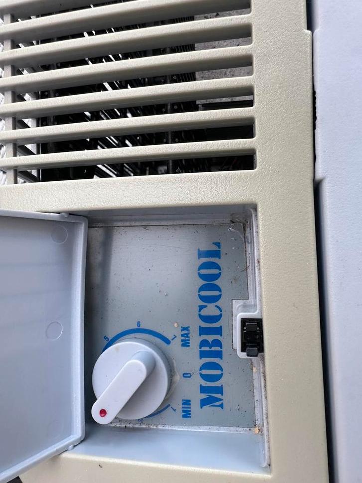 Mobicool B40 Hybride Koelbox - 38L, Caravans en Kamperen, Koelboxen, Gebruikt, Koelbox, Elektrisch, Ophalen