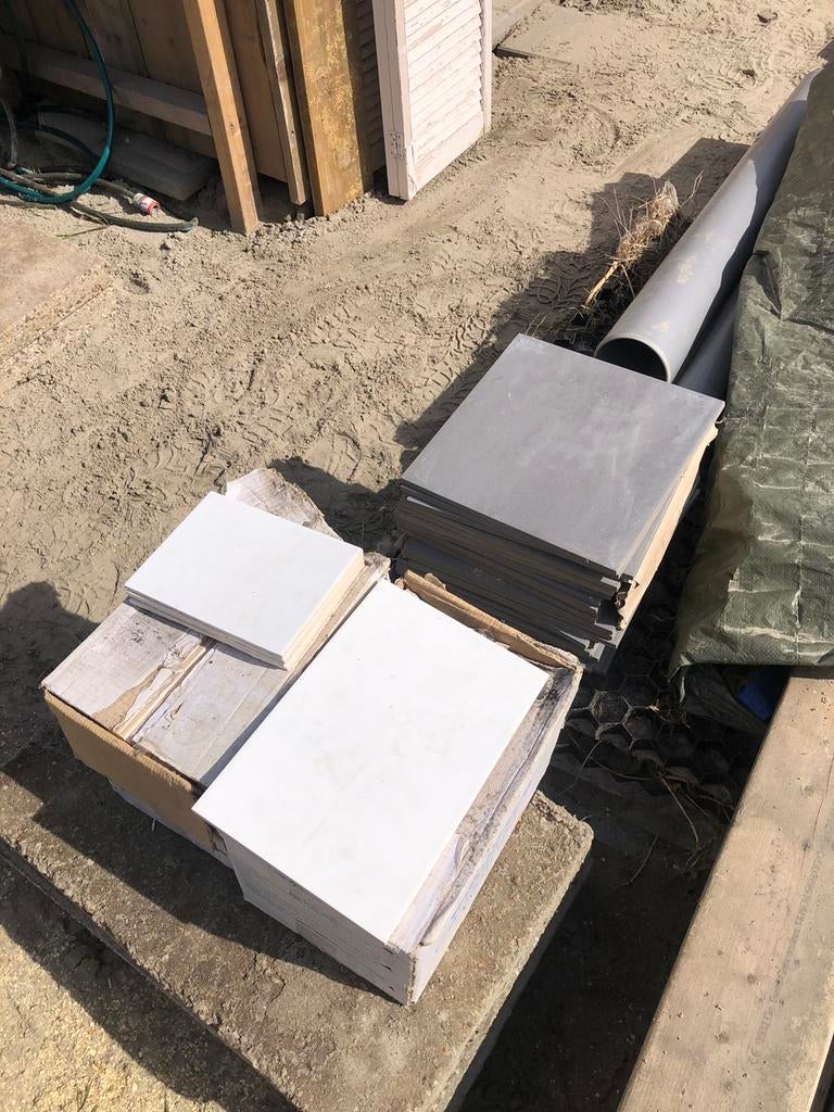 Tegels, Ophalen, Zo goed als nieuw, Minder dan 5 m², 20 tot 40 cm