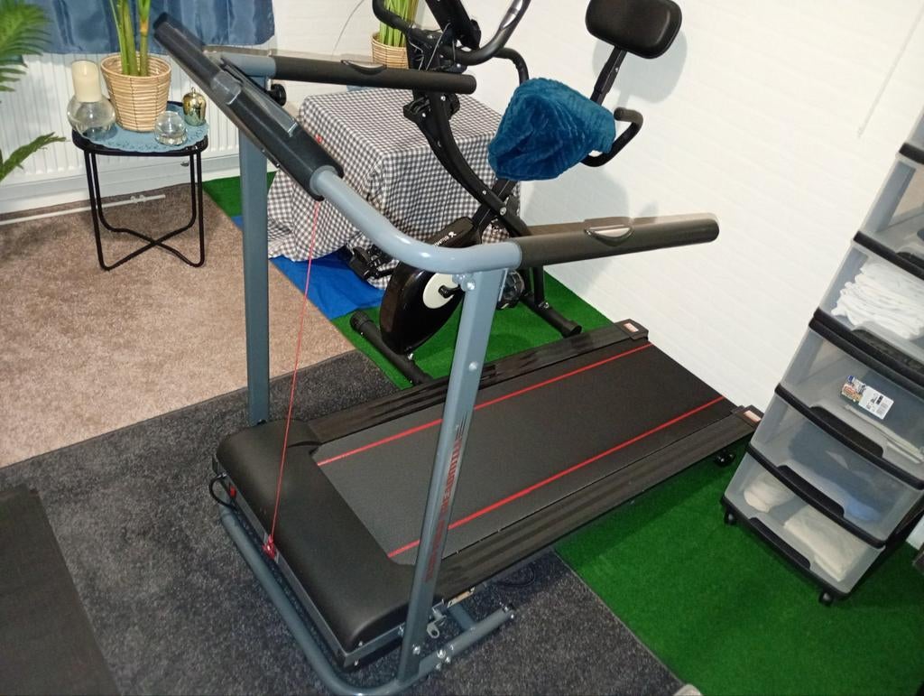 Gymform Loopband - Ideaal voor thuisworkouts, Sport en Fitness, Fitnessapparatuur, Ophalen, Gebruikt, Metaal, Loopband