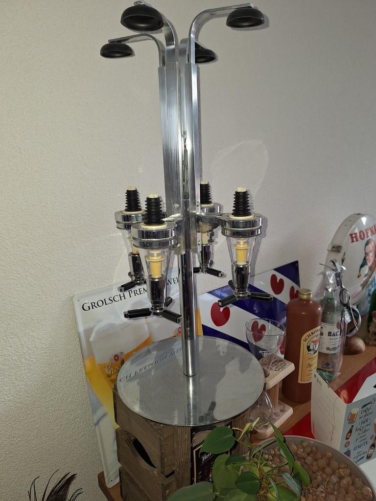 Dranken carrousel met 4 dispensers, Ophalen of Verzenden