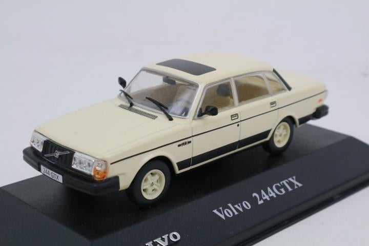 Volvo 244 GTX 1/43 – IXO Pour Atlas – Miniature De Collection