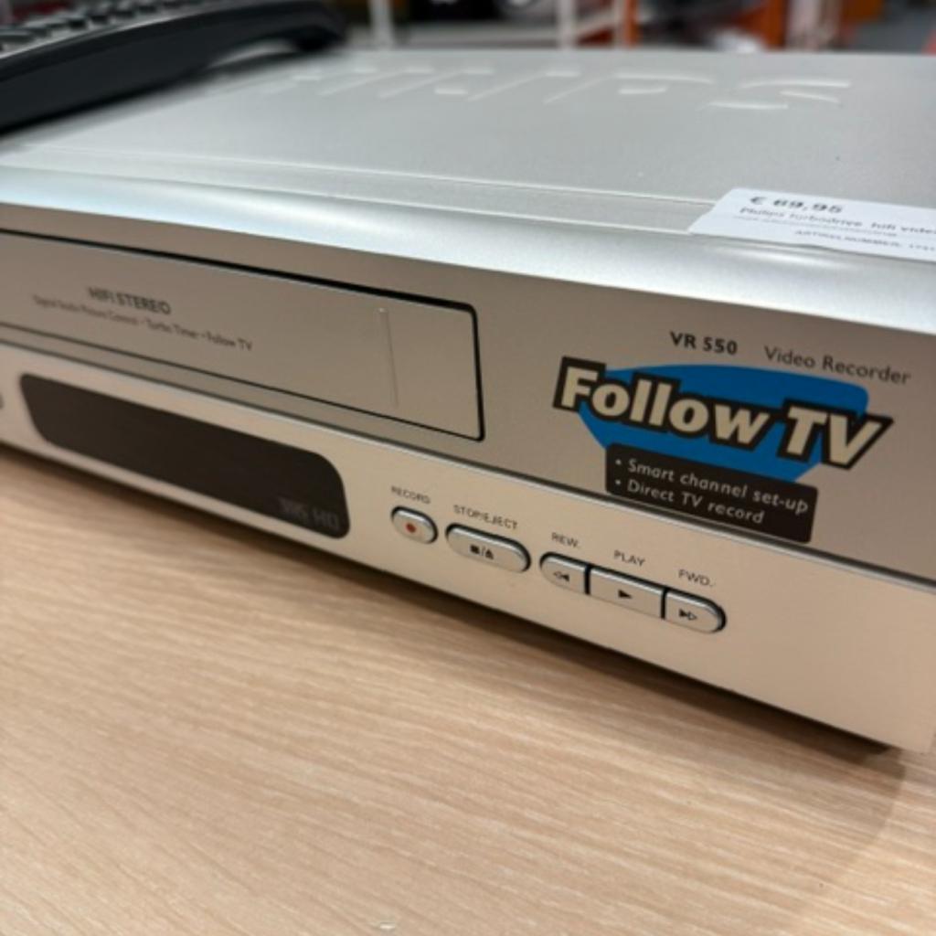 Philips turbodrive  hifi videorecorder met afstandsbediening, Philips, Zo goed als nieuw, Support@philips.com, Philips Center
Amstelplein 2
1096 BC Amsterdam
Netherlands