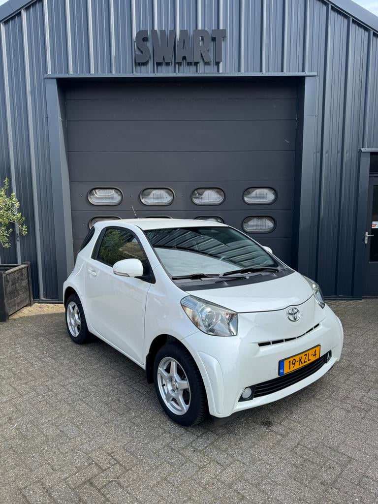 Toyota IQ 1.0 CVT 2010 automaat, airco, cruise, Auto's, Toyota, Stof, 4 stoelen, Origineel Nederlands, Bedrijf