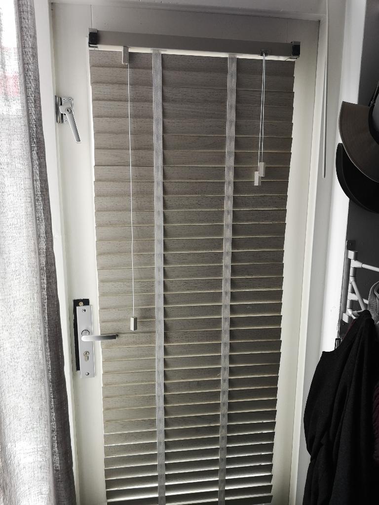 Houten jaloezieën, Huis en Inrichting, Ophalen of Verzenden, Zo goed als nieuw, 150 tot 200 cm