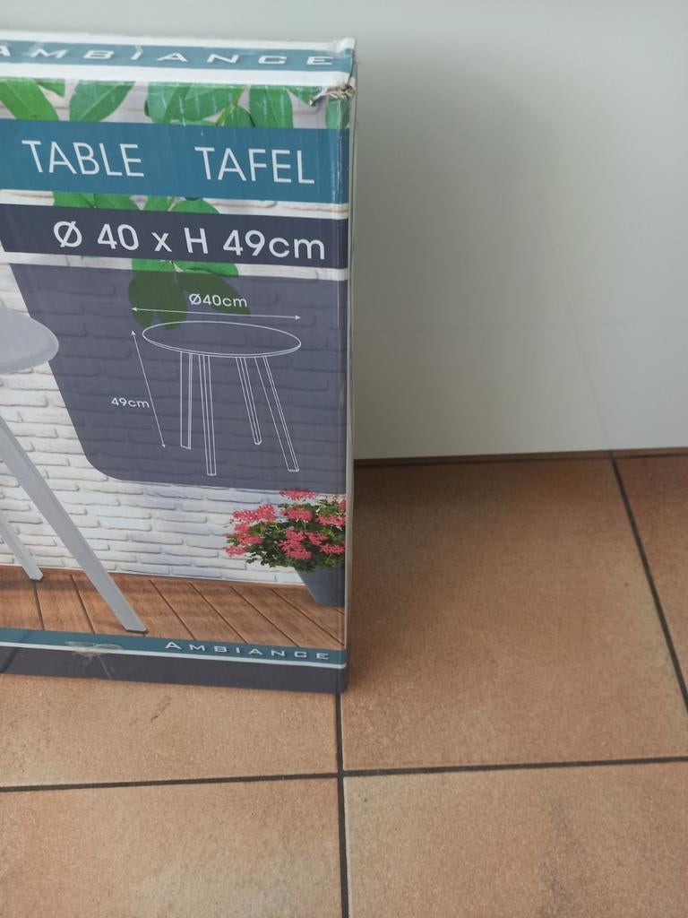 Nieuw ijzeren bijzettafeltje, Tuin en Terras, Droogmolens en Wasrekken, Ophalen of Verzenden, Nieuw