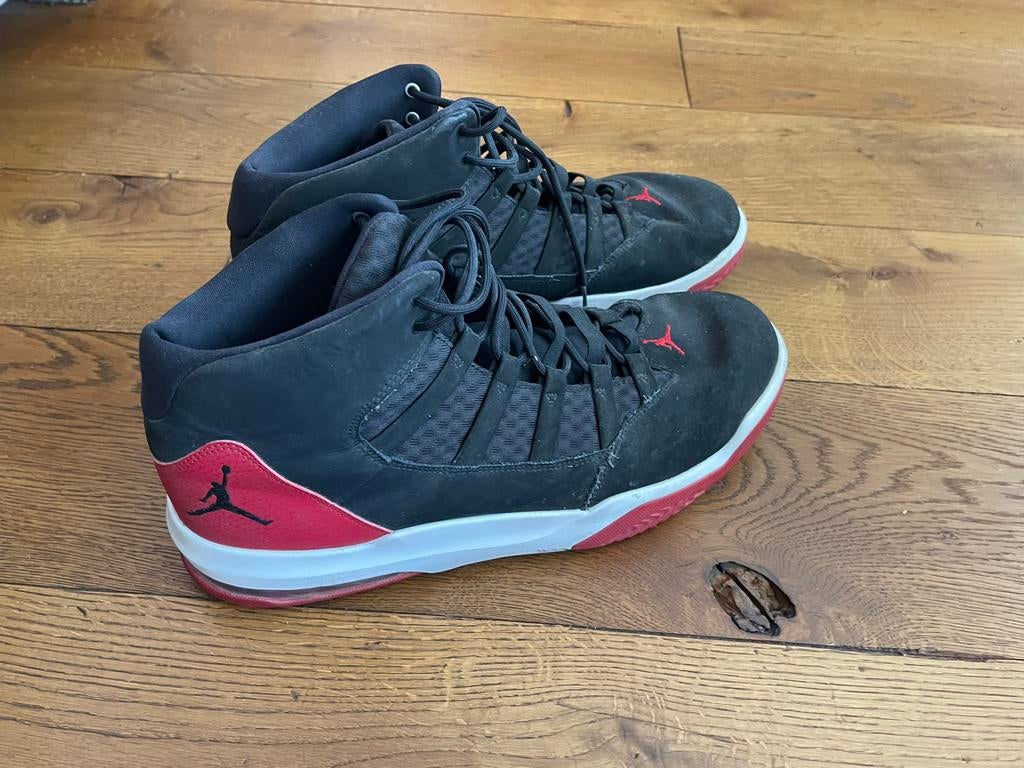 Jordan sneakers zwart/rood - Maat 48.5, Kleding | Heren, Schoenen, Ophalen of Verzenden, Gedragen, Zwart, Sneakers of Gympen