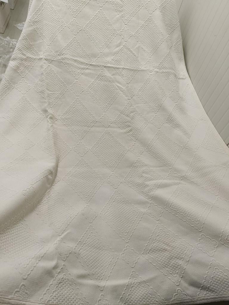 Sprei 240x160 cm met rechte en ronde hoeken, nette staat, Wit, Tweepersoons, Ophalen of Verzenden, Deken of Dekbed