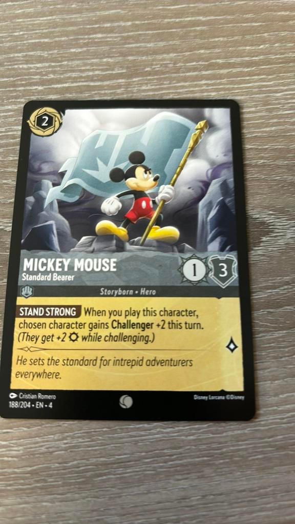 Disney Lorcana Mickey Mouse bearer 188-204 4URS nonfoil, Ophalen of Verzenden, Zo goed als nieuw, Losse kaart