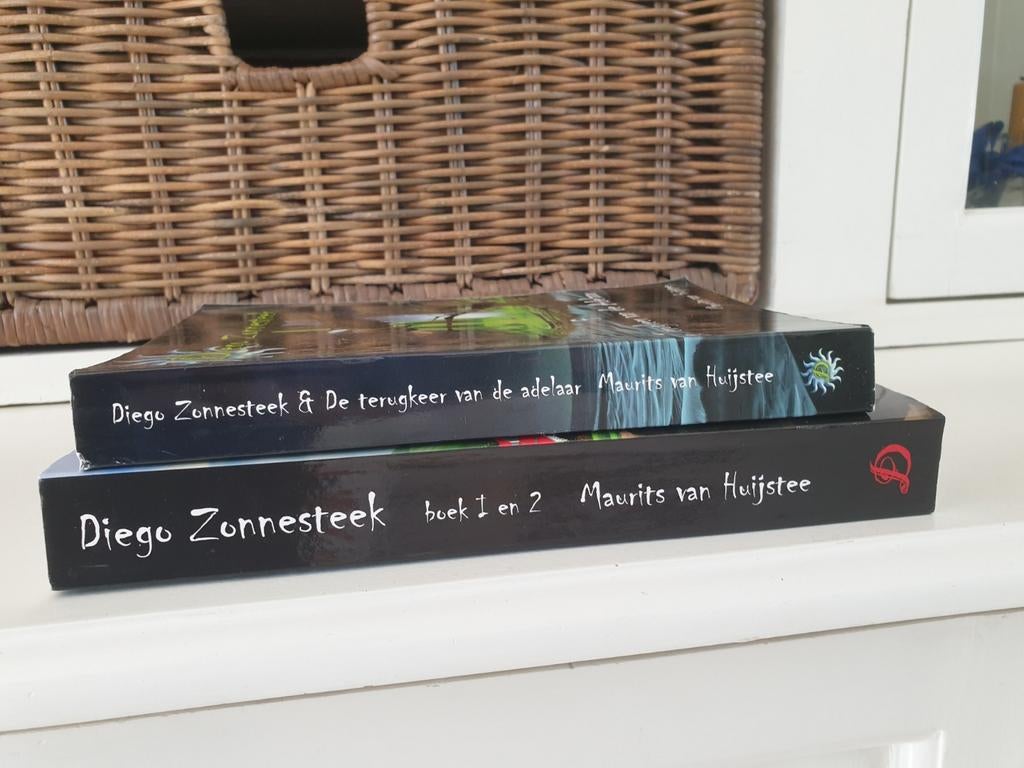 Maurits van huijstee - Diego zonnesteek, Boeken, Ophalen of Verzenden, Gelezen, Fictie algemeen
