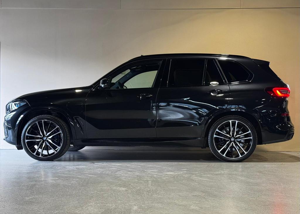 BMW X5 xDrive45e M-sport High Executive |Pano |Carbon int. |, 12 maanden, Gebruikt, 394 pk, Zwart