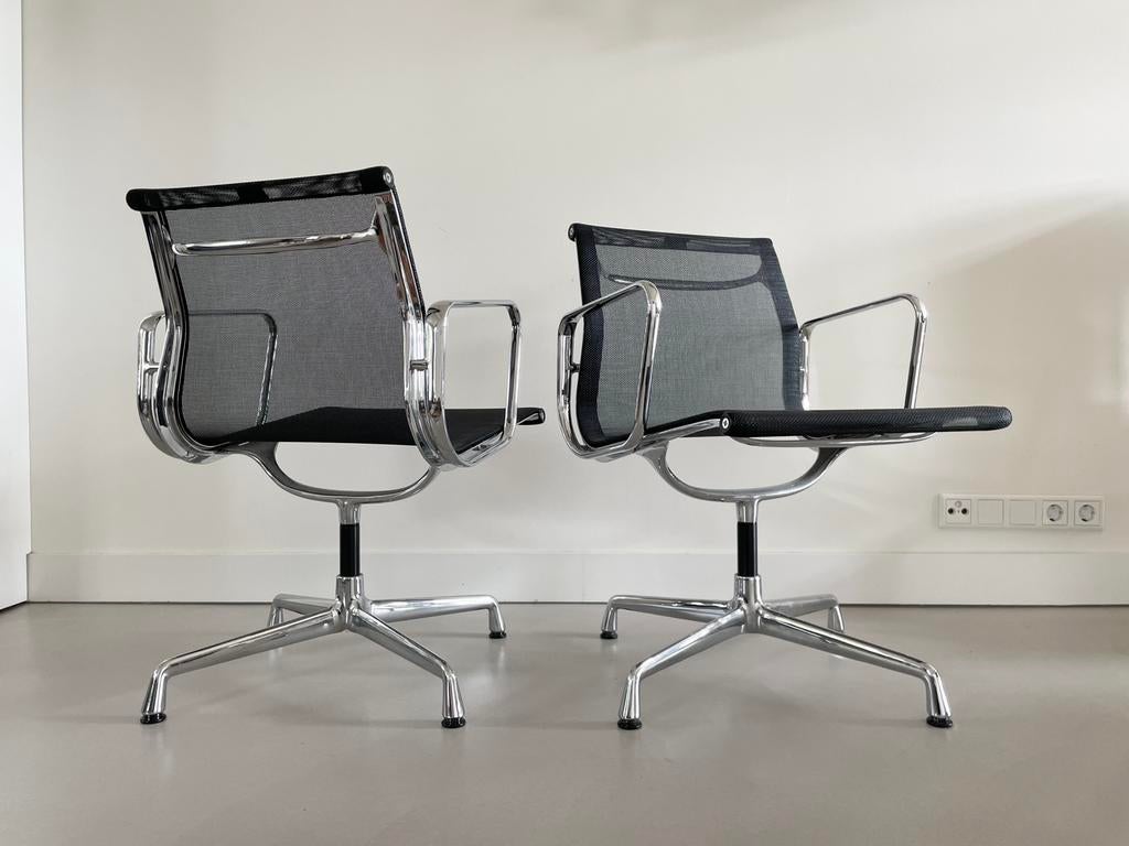 14x Vitra Eames ea108 netweave chroom bureaustoel, Vitra, Zwart, Ophalen of Verzenden, Zo goed als nieuw