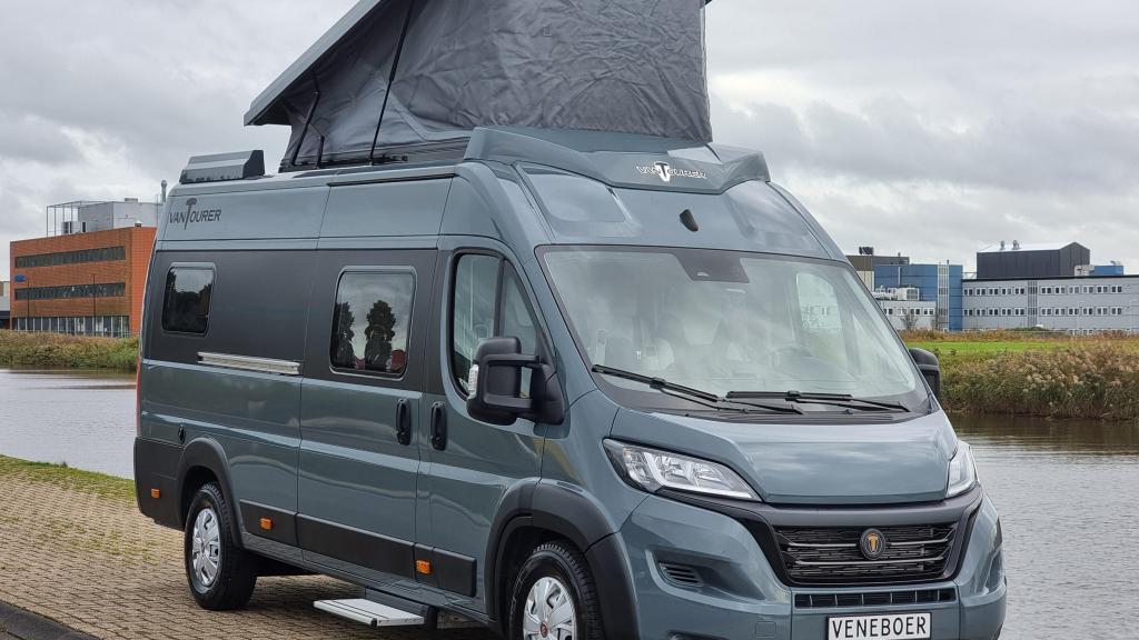 VANTourer 630 L Met Slaapdak, Automaat, Verwarmde buitenspiegels, Ringverwarming, Fiat