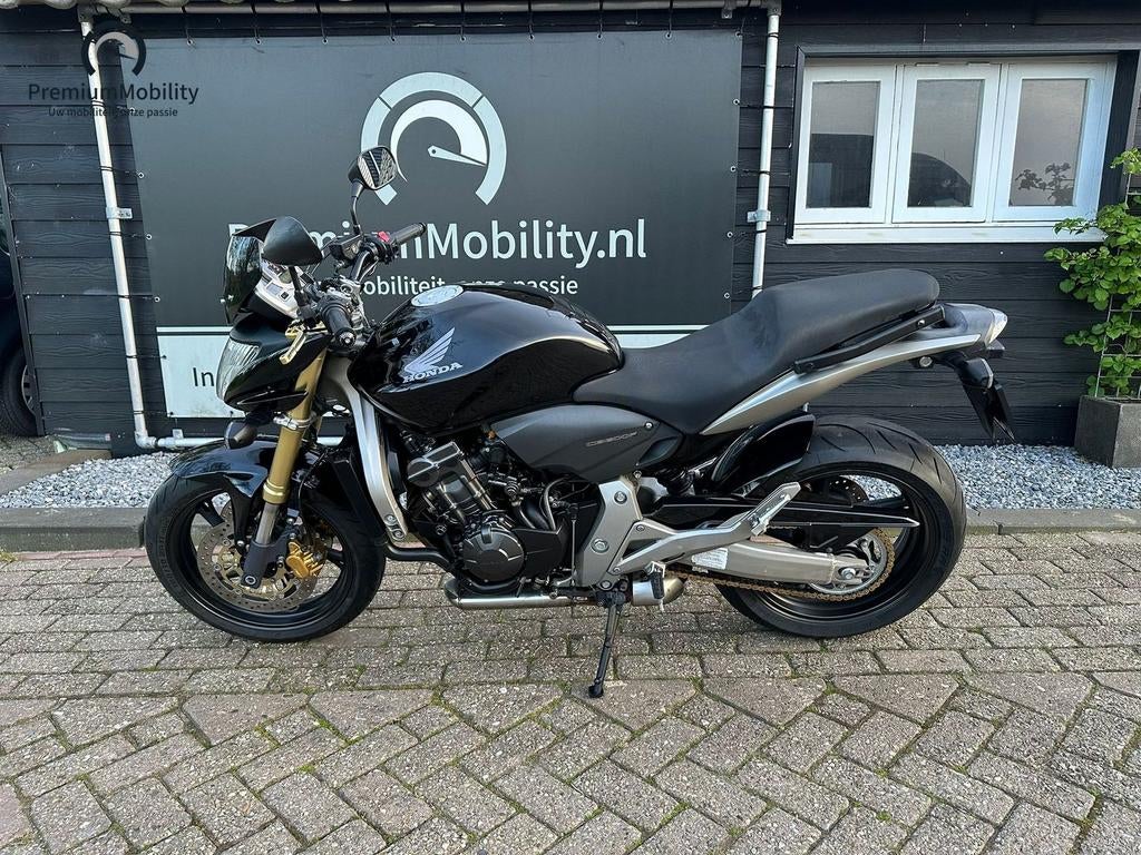 HONDA CB 600 F HORNET (BJ 2007 / 45731 KM), HONDA, 4 cilinders, Motorrijbewijs A, Bedrijf