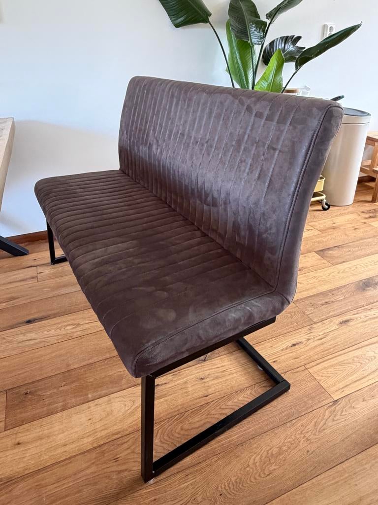 Grijs bankje met stalen frame, Ophalen, Gebruikt, Minder dan 75 cm, Tweepersoons