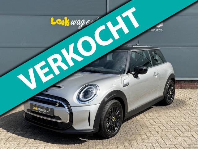 Mini Mini Electric Classic *carplay *stoelverw. *10.500 km *, Lichtsensor, Gebruikt, 33 kWh, 4 stoelen