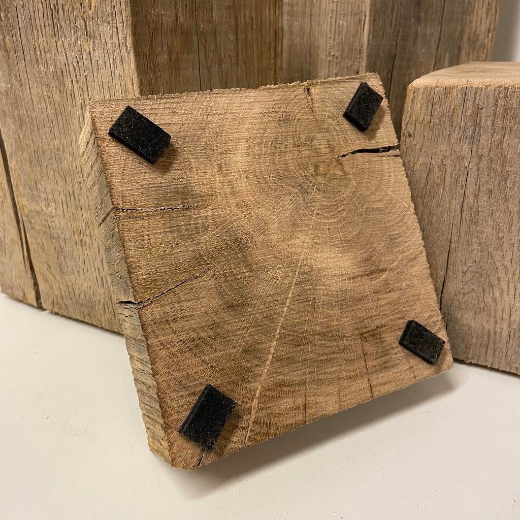 Handgemaakte winddroog eiken sokkels / zuilen – 15x15 cm, Huis en Inrichting, Woonaccessoires | Zuilen en Pilaren, Ophalen of Verzenden