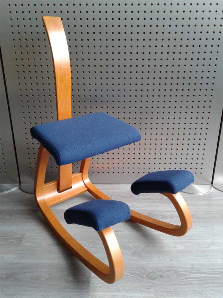 Variér (Stokke) Variable Balans met Rug (Blauw), Heel Mooi!, Huis en Inrichting, Bureaustoelen, Blauw, Ophalen of Verzenden, Zo goed als nieuw