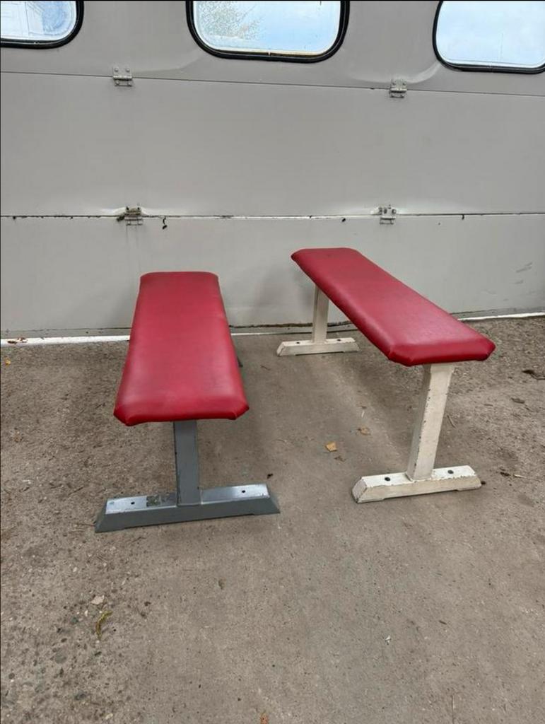 Gym 80 flat benchjes / bankjes, Sport en Fitness, Fitnessmaterialen, Ophalen, Benen, Gebruikt, -