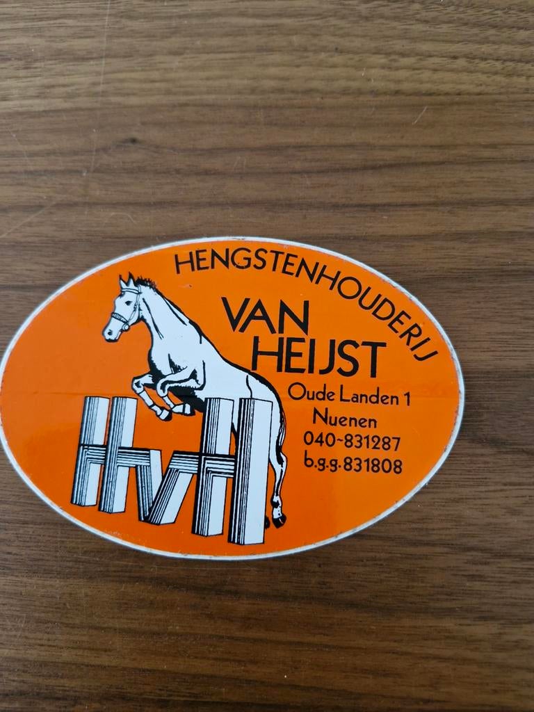 7021 Sticker Hengstenhouderij van Heijst Nuenen, Ophalen of Verzenden, Zo goed als nieuw