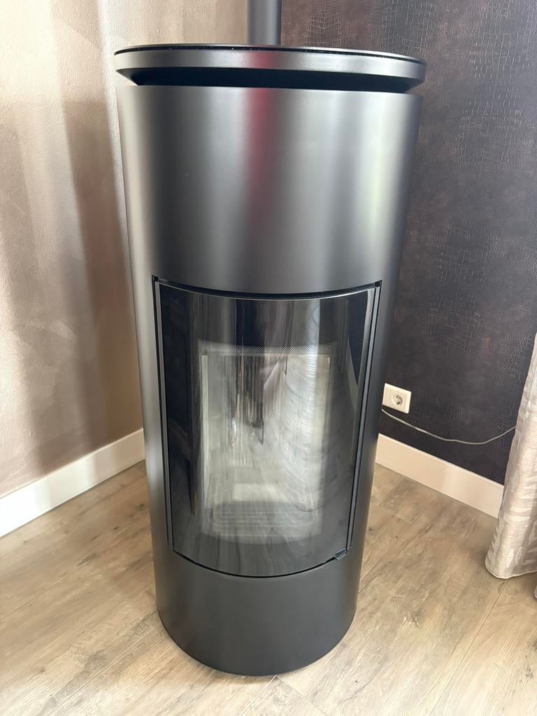 Pellet kachel groot en mooi.! Zgan., Ophalen, Zo goed als nieuw, Elektrisch, Houtkachel