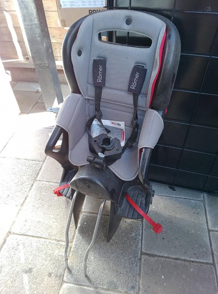Romer fietsstoeltje, Ophalen