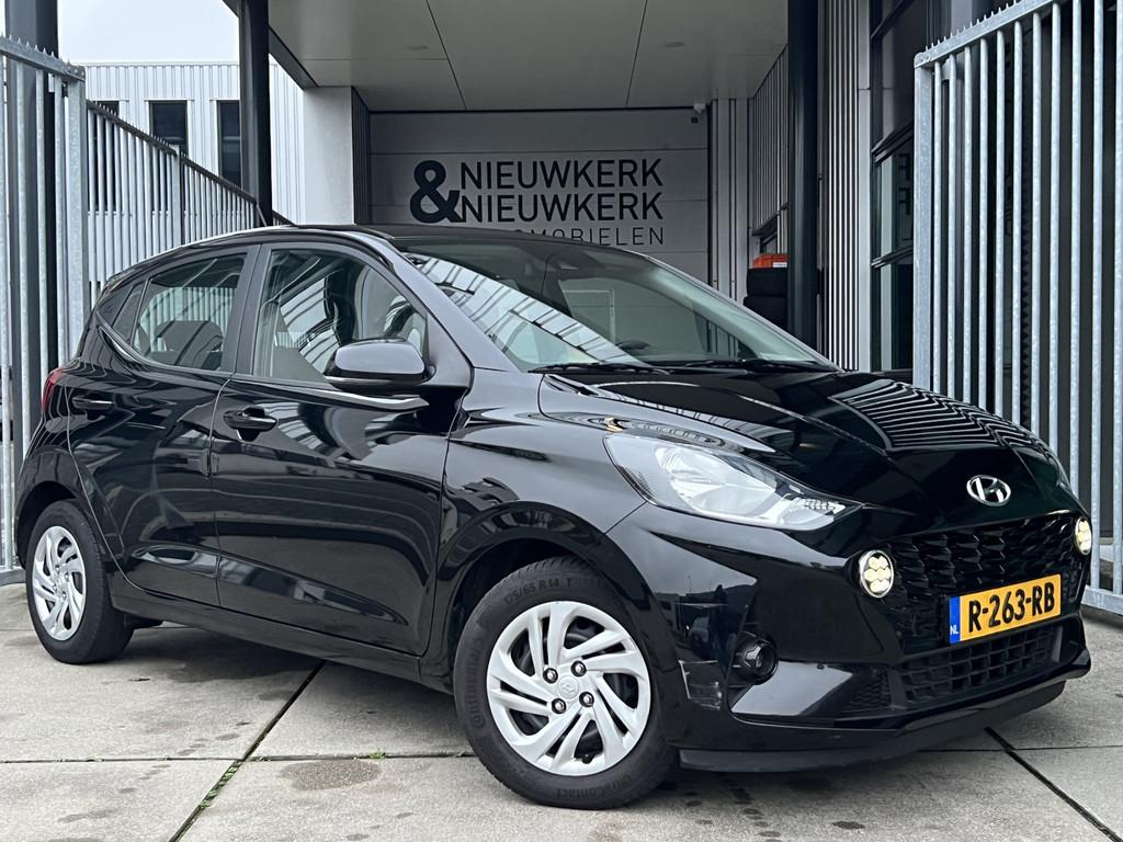 Hyundai i10 1.0 Comfort Smart | CAMERA | NAVI | CARPLAY / AN, Voorwielaandrijving, Stof, Gebruikt, 899 kg