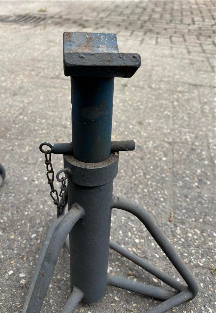 Set van 3 robuuste assteunen voor voertuigonderhoud, Auto diversen, Krikken, Ophalen of Verzenden, Gebruikt, Manueel, Schaarkrik