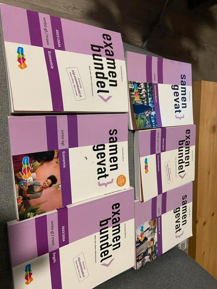 Examenbundels en samenvattingen VMBO, Boeken, Schoolboeken, Gelezen, Economie, VMBO, Ophalen of Verzenden
