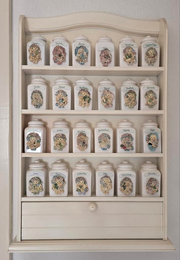 Crèmekleurig Houten Kruidenrek met 24 Porseleinen Potjes, Ophalen of Verzenden, Gebruikt