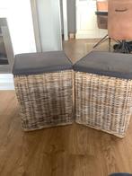 2xpoef/voetenbankje/hocker van rotan met kussen ., Huis en Inrichting, Banken | Voetenbanken en Poefen, Ophalen, Minder dan 50 cm