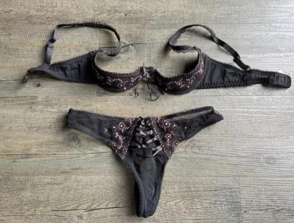 Kwart-cup beha + string, Kleding | Dames, Ondergoed en Lingerie, Ophalen of Verzenden, Zwart, Setje