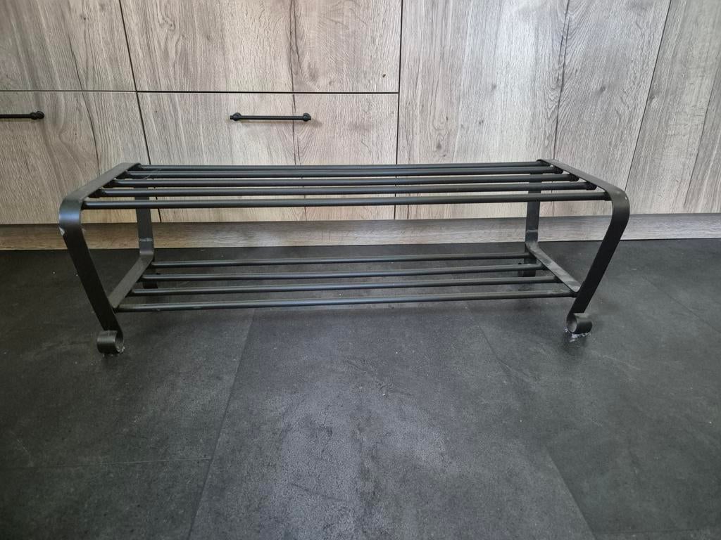 Schoenenrek, Ophalen