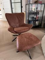 Pronto Wonen fauteuil + hocker – leer – zo goed als nieuw, Ophalen, 75 tot 100 cm, Zo goed als nieuw, 50 tot 75 cm