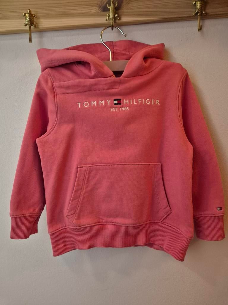 Tommy Hilfiger hoodie maat 92 donker roze, Kinderen en Baby's, Kinderkleding | Maat 92, Meisje, Trui of Vest, Ophalen of Verzenden