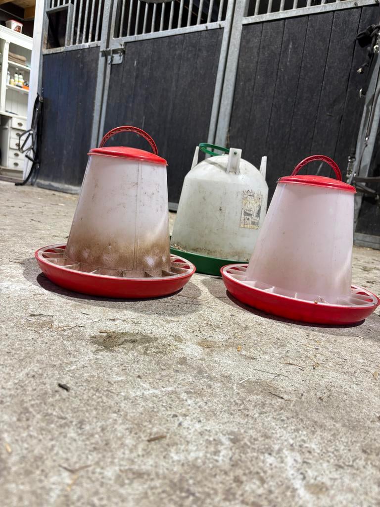 Voer en drink bakken, Dieren en Toebehoren, Ophalen of Verzenden, Drinken en Voederen