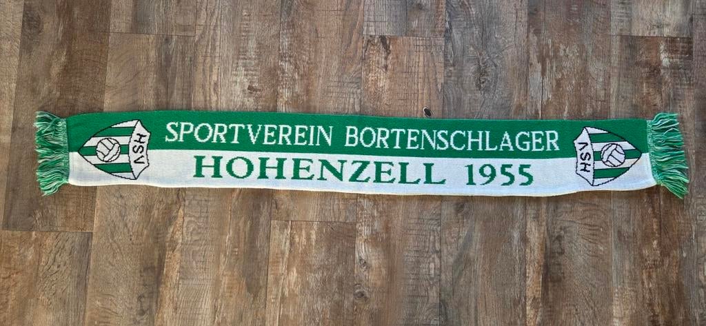 Sjaal Hohenzell, Verzamelen, Ophalen of Verzenden, Zo goed als nieuw, Buitenlandse clubs, Vaantje of Sjaal