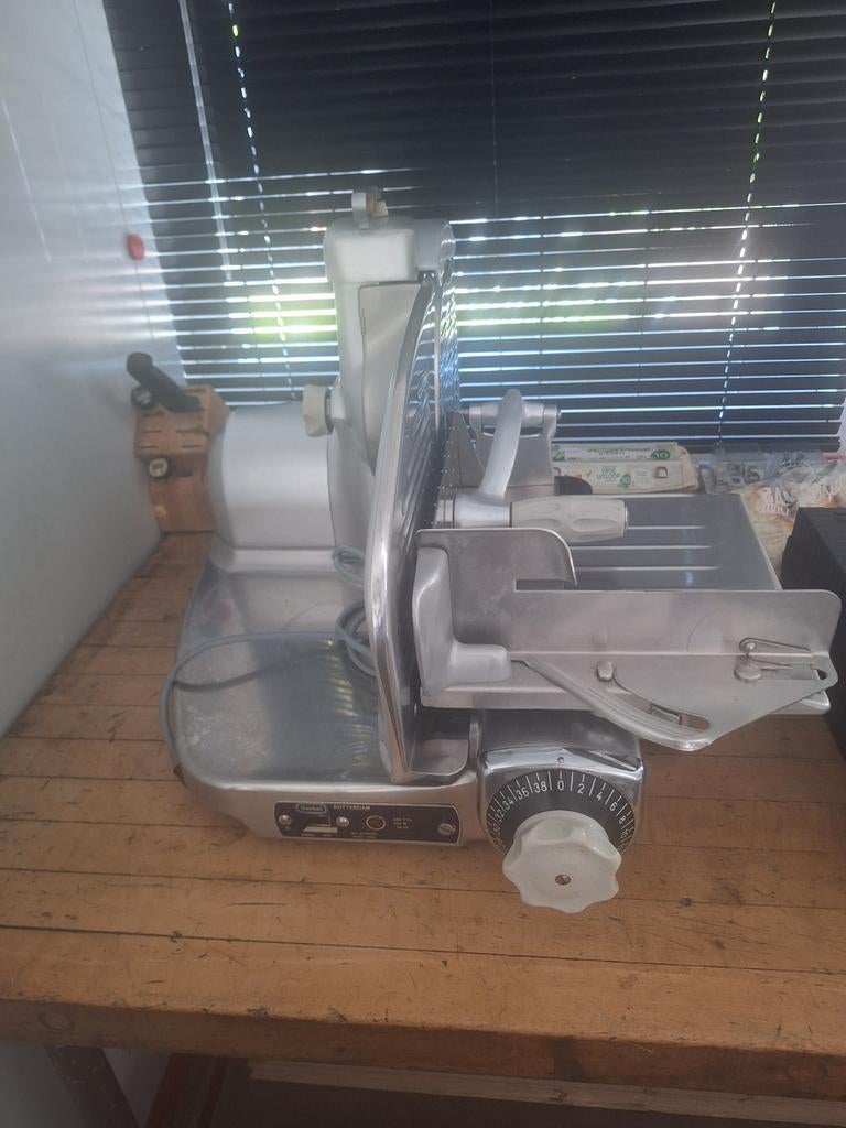 Berkel snijmachine type 834 - Kaas & Vlees - Nieuwstaat, Huis en Inrichting, Ophalen, Zilver, Zo goed als nieuw, Metaal