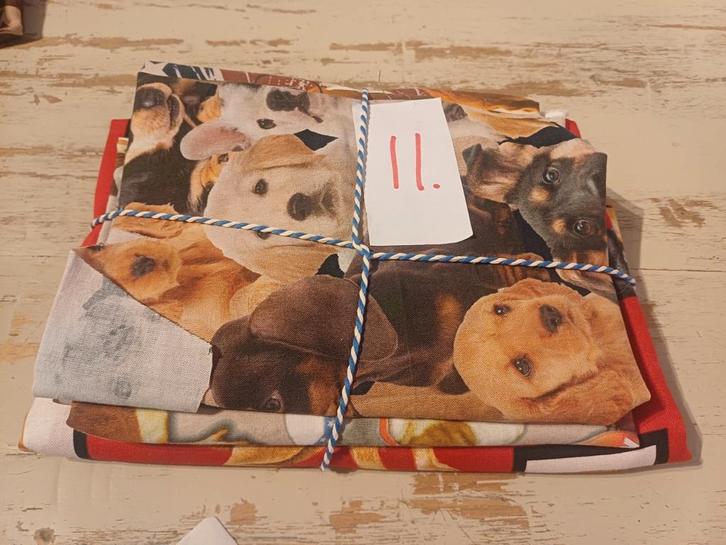 Stoffenpakket nr 11 -katoenen lappen met hondjes, Hobby en Vrije tijd, Stoffen en Lappen, Nieuw, Katoen, 30 tot 200 cm, Ophalen of Verzenden