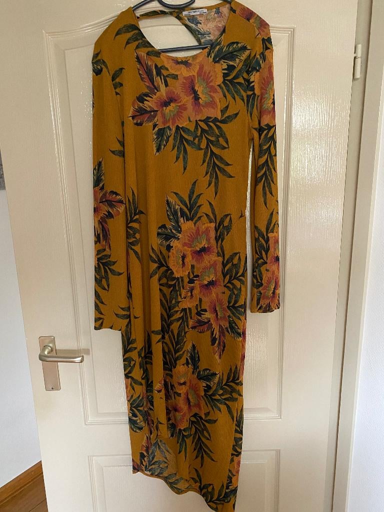 Okergele jurk van Zara, Maat 38/40 (M), Zara, Geel, Ophalen of Verzenden