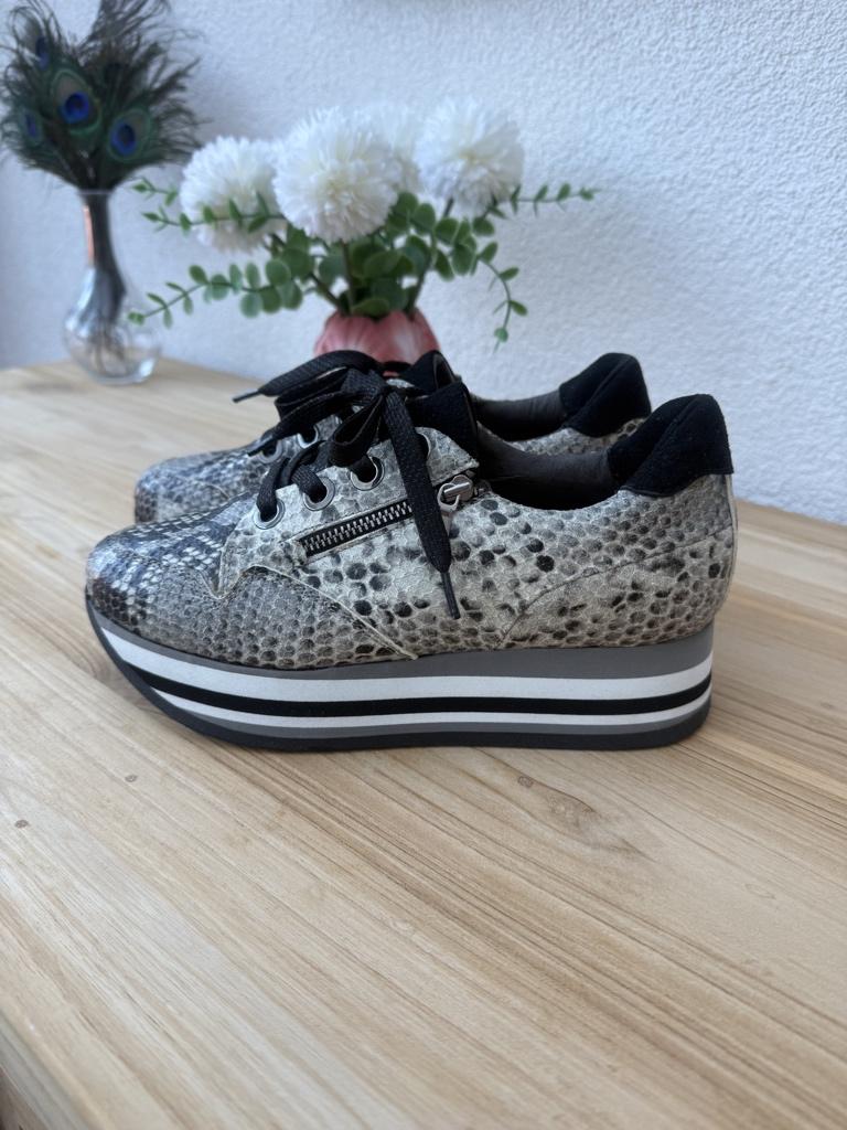 Softwaves sneakers, Kleding | Dames, Schoenen, Verzenden, Zwart, Nieuw, Sneakers of Gympen