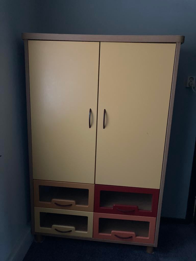 Kinderkast, Ophalen, Gebruikt, Kast, 50 tot 70 cm