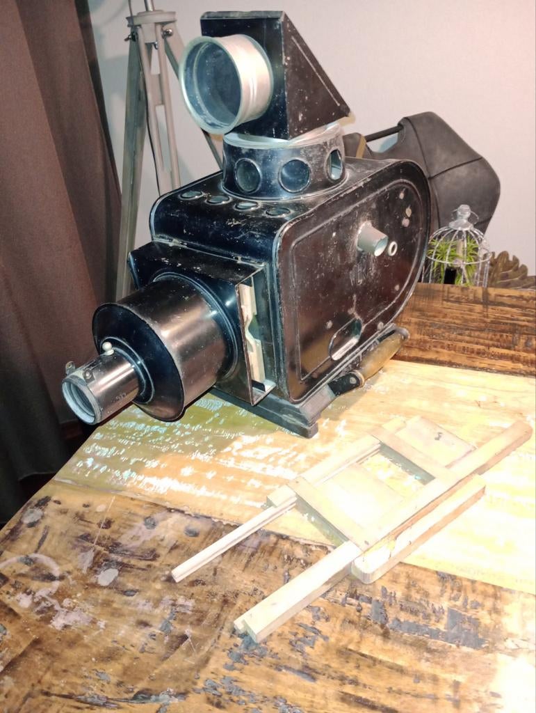Oude Fenix Toverlantaarn uit 1890, Verzamelen, Fotografica en Filmapparatuur, Ophalen, Voor 1940