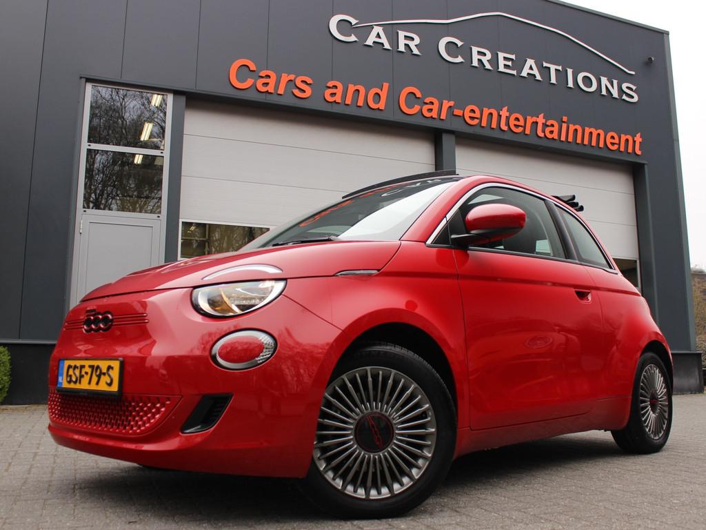 Fiat 500E Red Edition 42 kWh LED / Carplay (bj 2022), Stof, Gebruikt, Cabriolet, 305 km