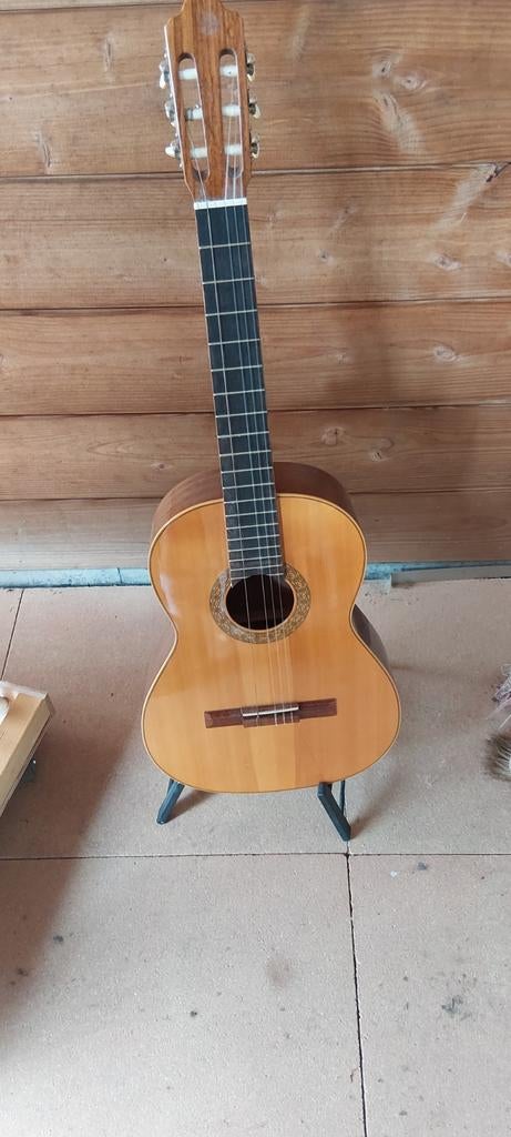 Esteve klassieke gitaar, Ophalen