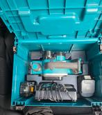Nieuwe schaafmachine  makita met 2 bat 5 amp 18 v snel lader, Ophalen of Verzenden, Nieuw, Overige typen