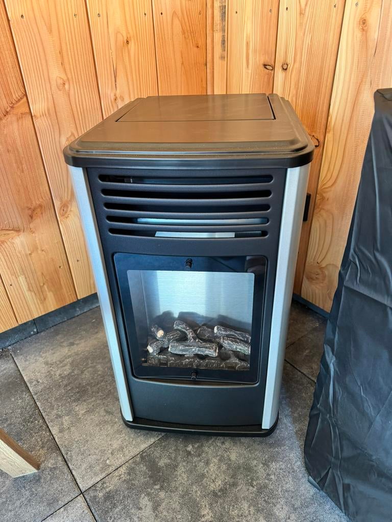 Gas kachel Kesser, Huis en Inrichting, Ophalen, Gas, Zo goed als nieuw, Vrijstaand