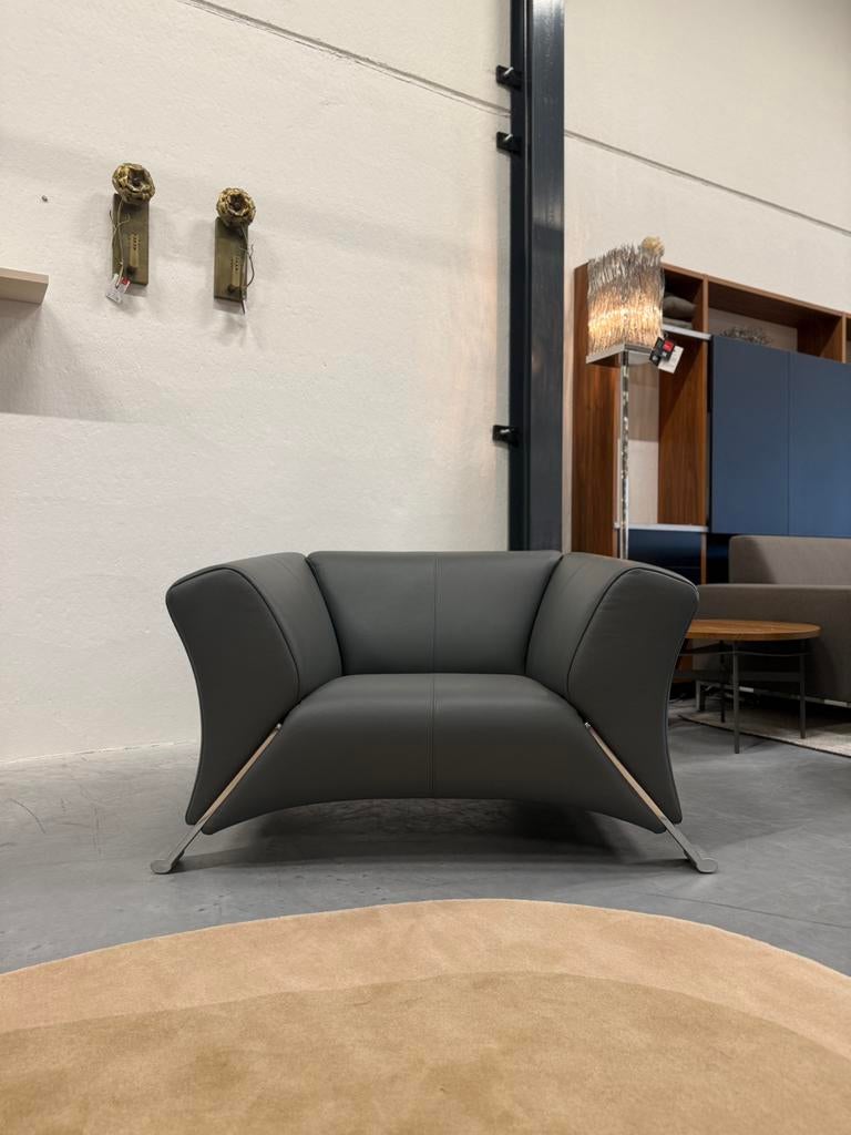 2 Nieuw Rolf Benz 322 Fauteuil Grijs leer Design stoel, Leolux Harvink Jori Gelderland Design on Stock Eyye Montis, Nieuw, Ophalen of Verzenden