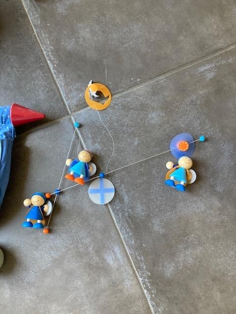 Haba kinderkapstok en mobile met ridderthema, Ophalen, Zo goed als nieuw, Kapstokje